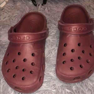 crocs